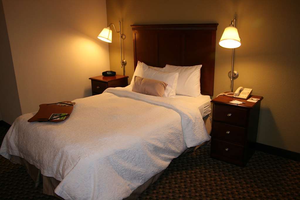 Hampton Inn Detroit Madison Heights South Troy Phòng bức ảnh
