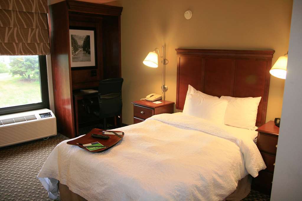 Hampton Inn Detroit Madison Heights South Troy Phòng bức ảnh
